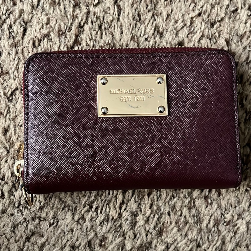 Micheal Kors Accordion Card Wallet
